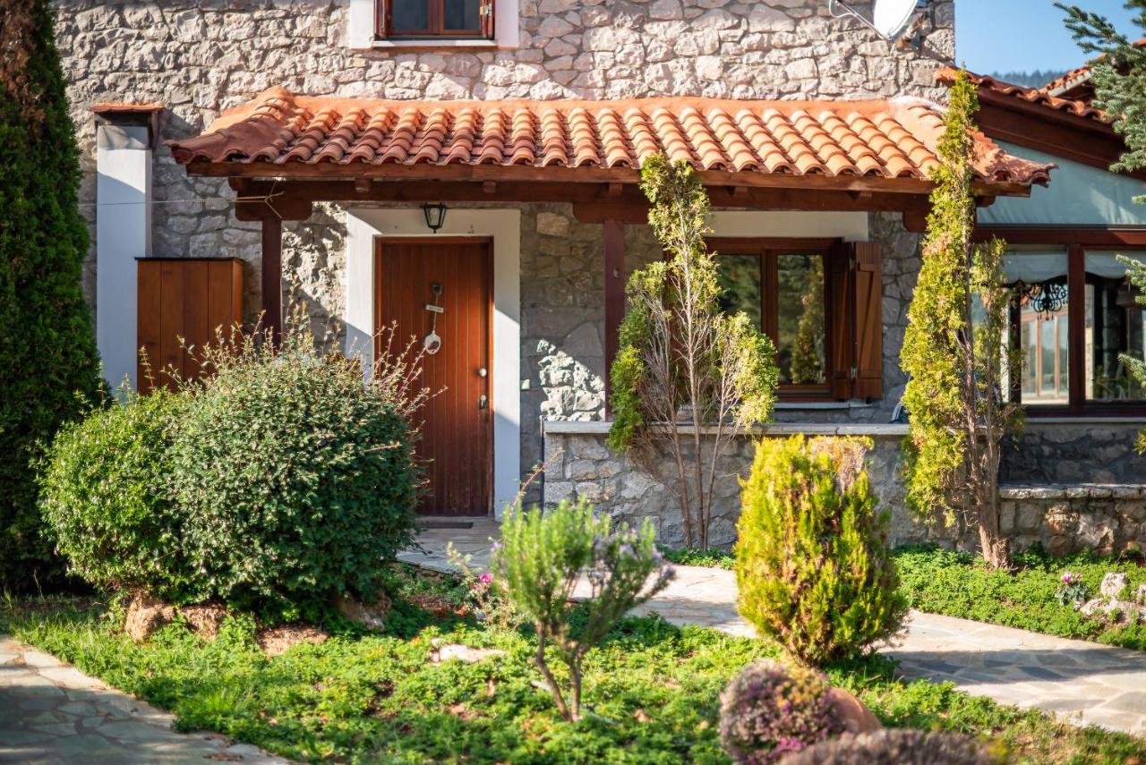 Livadi Cozy Villa อาราโชวา ภายนอก รูปภาพ