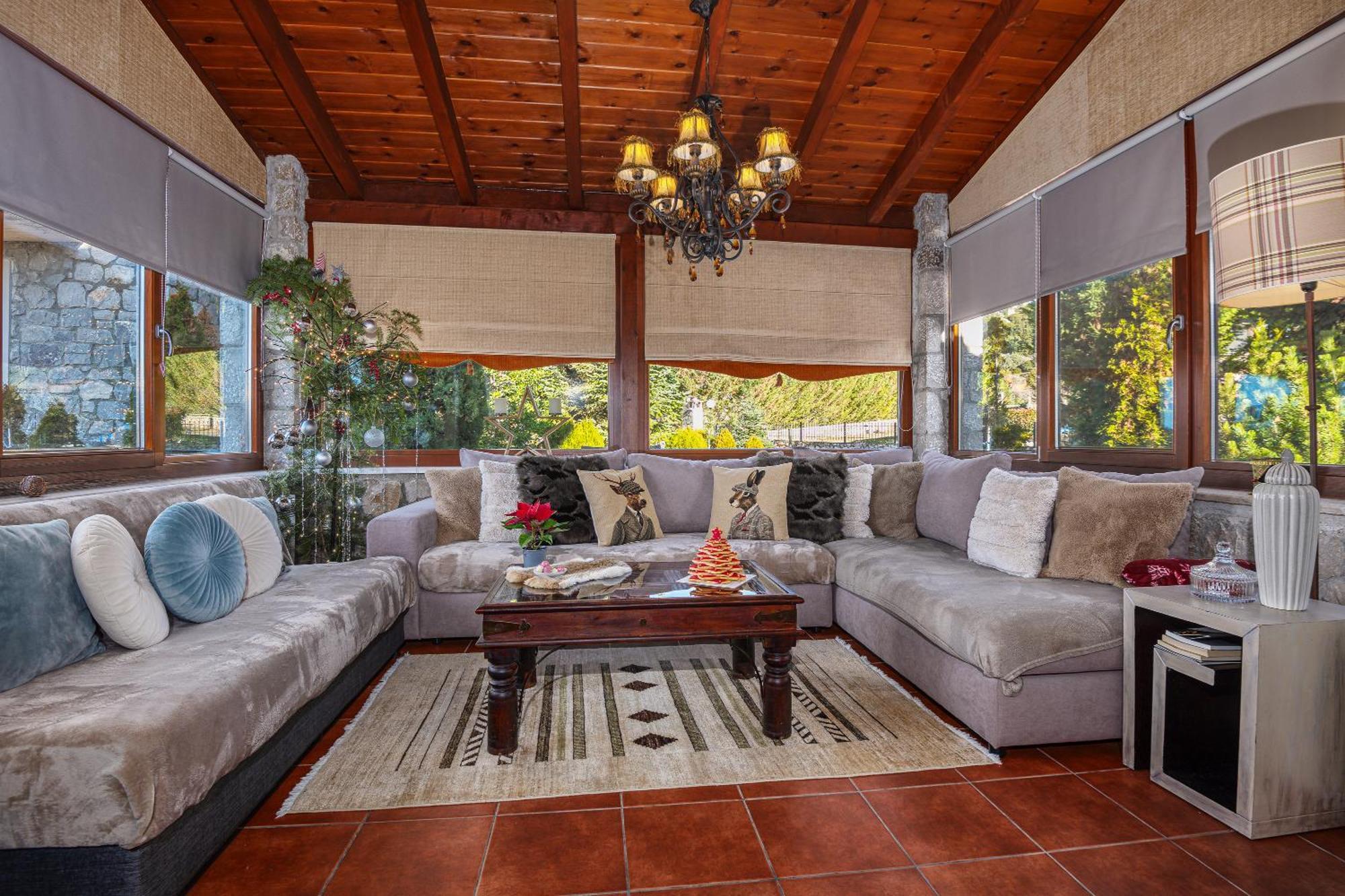 Livadi Cozy Villa อาราโชวา ภายนอก รูปภาพ